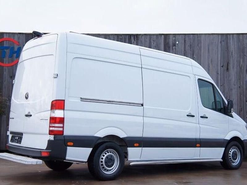 Second-hand Mercedes Sprinter 143 CP (105 kW) 2016 Alb Van