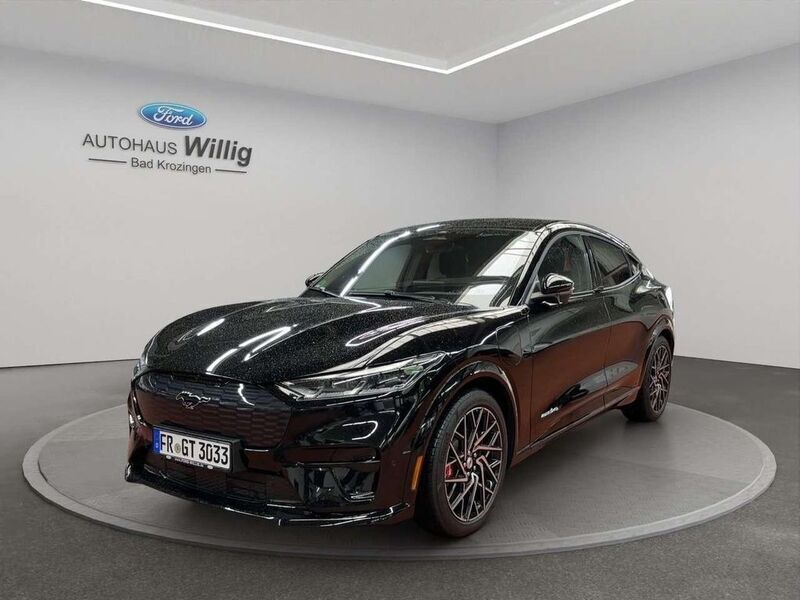 Iridiumschwarz metallic Gebraucht 2022 Ford Mustang Mach-E GT SUV | 54.899 € (Etwas zu teuer) - Bild 1/4