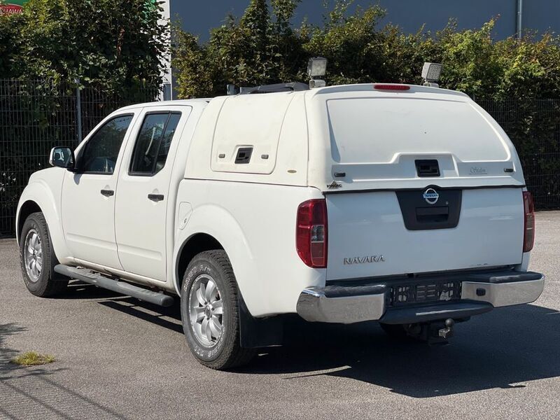 Gebraucht Nissan Navara 190 PS (139 kW) 2011 Weiß Pickup