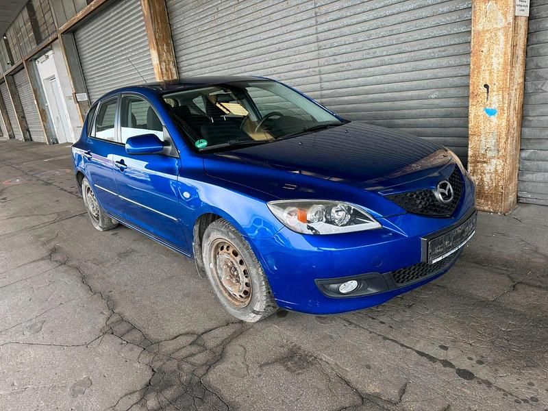 Blau Gebraucht 2006 Mazda 3 Kleinwagen | 950 € (Superpreis) - Bild 1/4