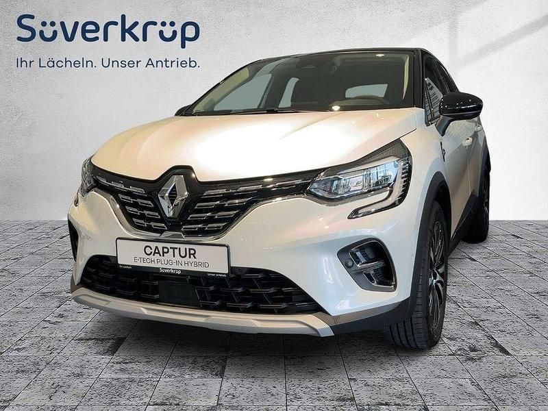 Schwarz Gebraucht 2024 Renault Captur Iconic SUV | 31.980 € (Teuer) - Bild 1/4