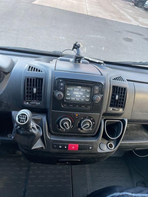 Gebraucht Peugeot Boxer 131 PS (96 kW) 2018 Weiß Van