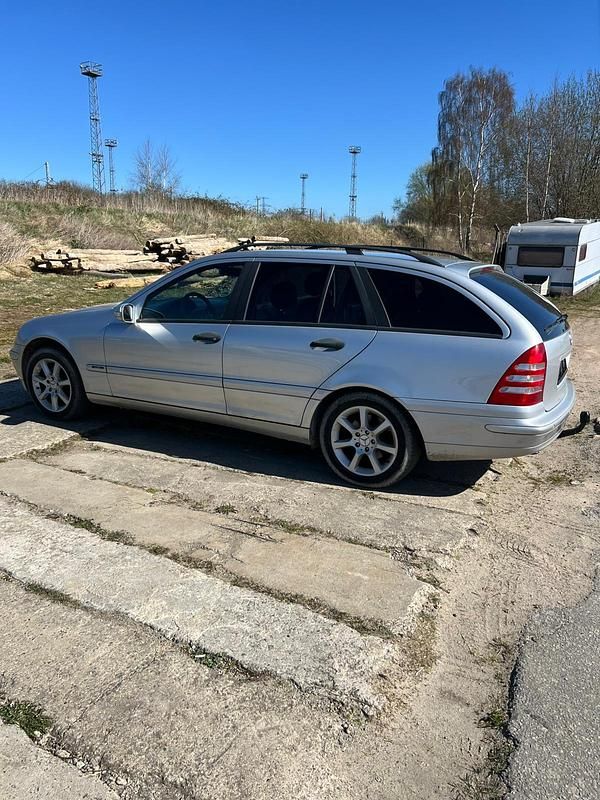 Gebraucht Mercedes C200 163 PS (119 kW) 2003 Grau Kombi