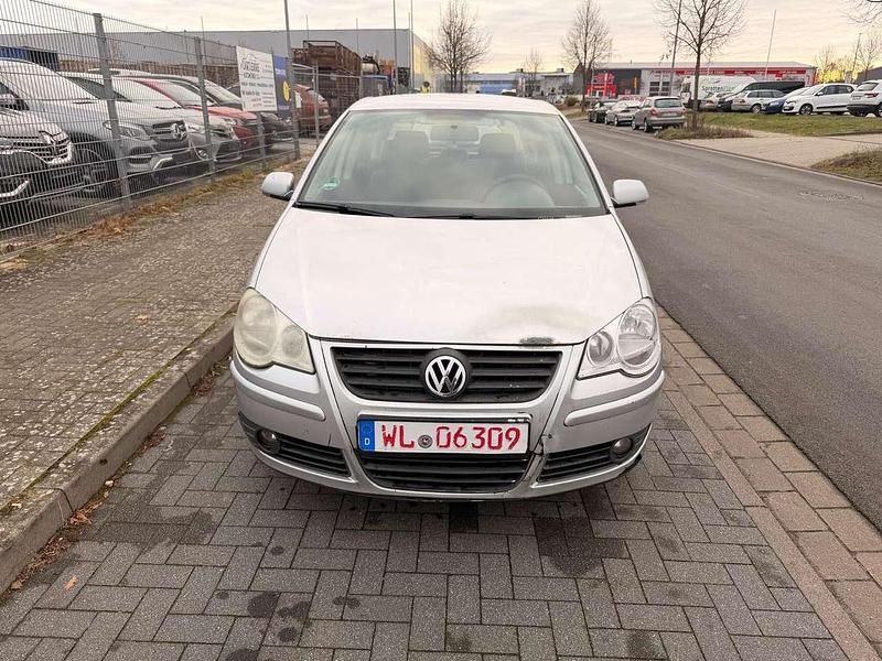 Gebraucht VW Polo Trendline 69 PS (50 kW) 2007 Silber Kleinwagen