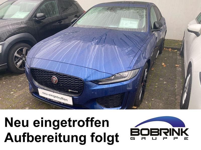 Blau Gebraucht 2023 Jaguar XE R-Dynamic Limousine | 35.950 € (Teuer) - Bild 1/2