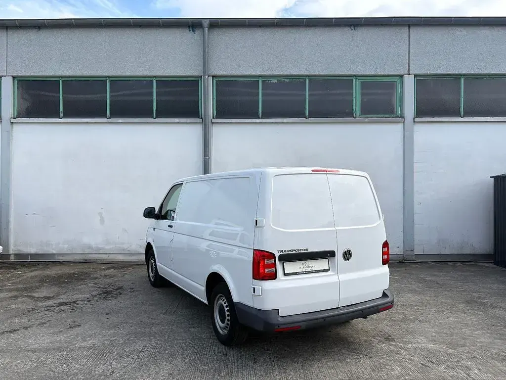 Gebraucht VW Transporter 150 PS (110 kW) 2019 Weiß Van
