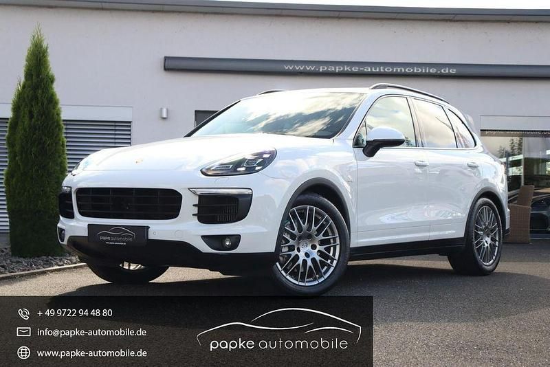 Weiß Gebraucht 2017 Porsche Cayenne S SUV | 48.895 € (Etwas zu teuer) - Bild 1/4