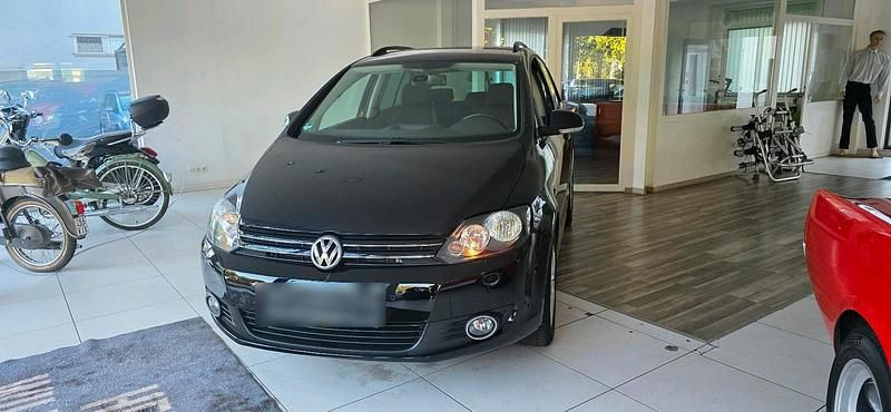 Schwarz Gebraucht 2010 VW Golf Plus Cross Van / Kleinbus | 5.400 € (Fairer Preis) - Bild 1/4