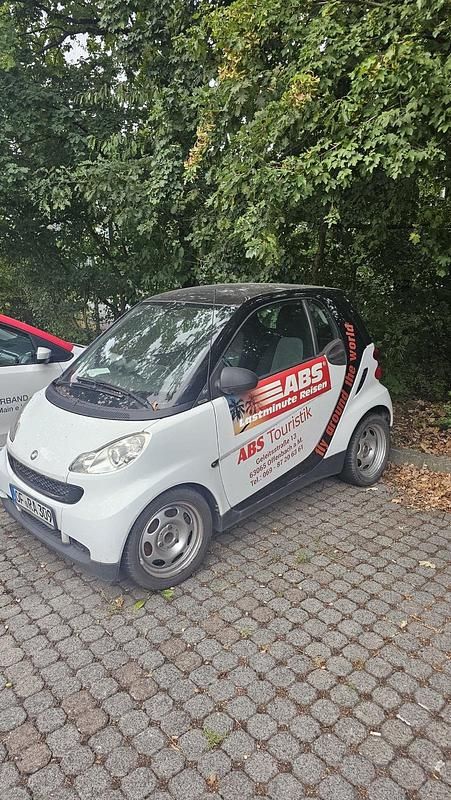 Weiß Gebraucht 2008 Smart ForTwo Coupé Kleinwagen | 5.200 € (Teuer) - Bild 1/4