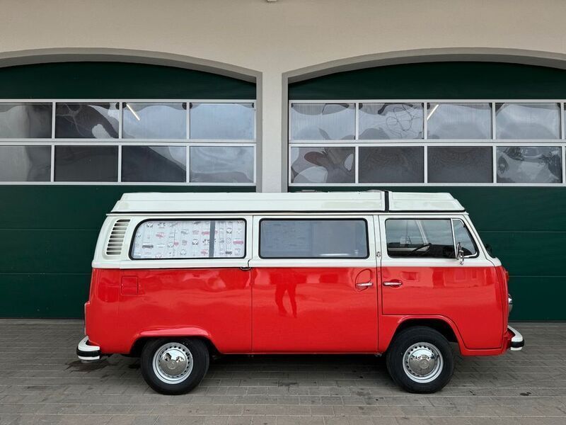 Rot Gebraucht 1972 VW T2 Van | 34.999 € - Bild 1/4