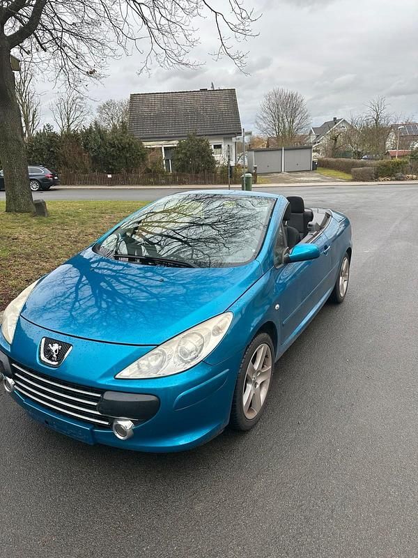 Blau Gebraucht 2008 Peugeot 307 CC Cabrio | 850 € - Bild 1/4