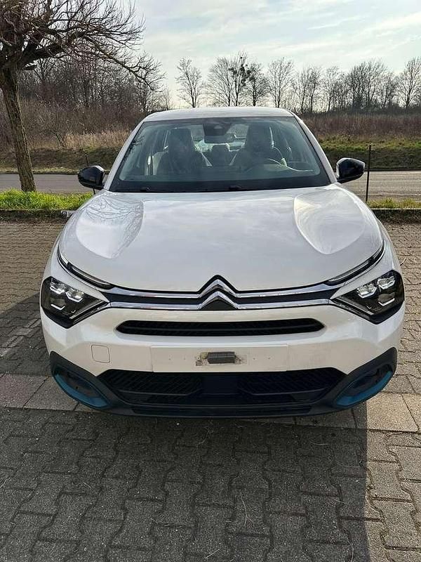 Gebraucht Citroën e-C4 Feel 100 kW (136 PS) 2024 Weiß Limousine
