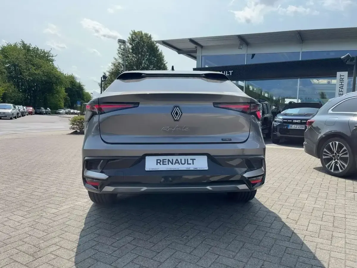 Neu Renault Rafale Techno 131 PS (96 kW) 2025 Grau SUV