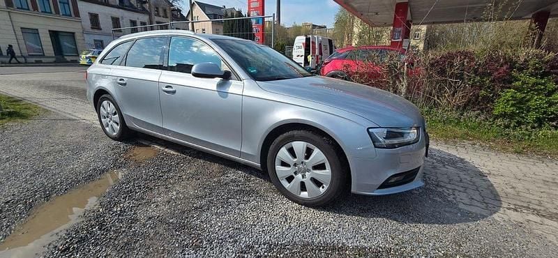 Gebraucht Audi A4 Ambiente 150 PS (110 kW) 2015 Silber Kombi