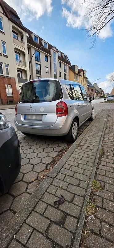 Second-hand Renault Modus 110 CP (80 kW) 2008 Gri Monovolum