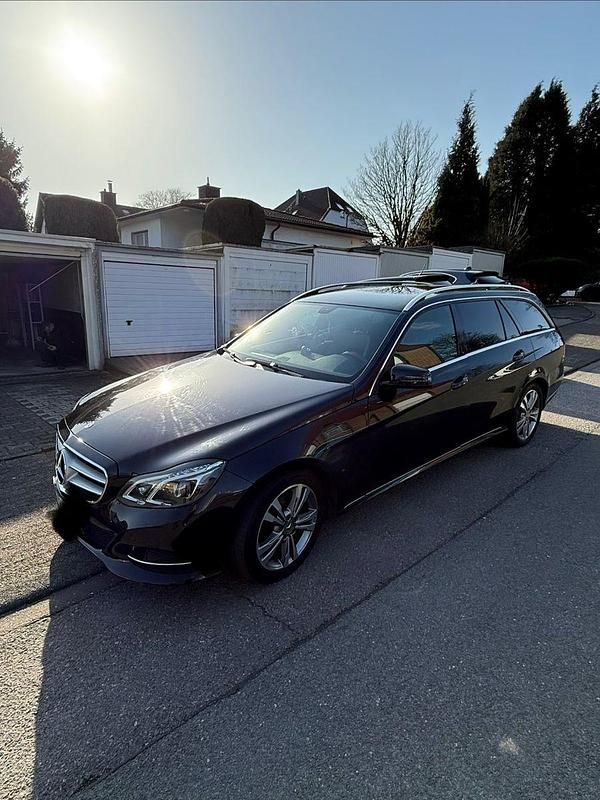 Gebraucht Mercedes E350 Avantgarde 252 PS (185 kW) 2013 Schwarz Kombi