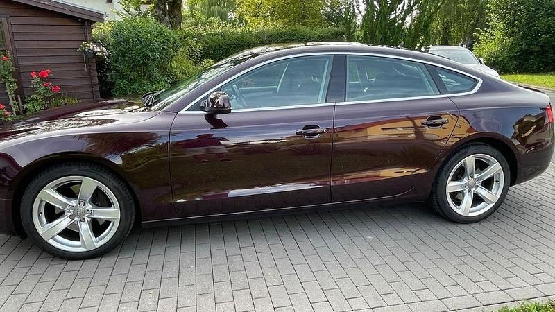 Gebraucht Audi A5 Sportback 204 PS (150 kW) 2014 Violet Kleinwagen