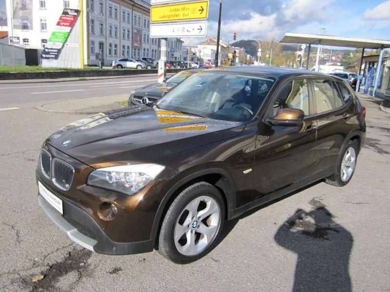 Marakeshbraun (metallic) Gebraucht 2012 BMW X1 SUV | 12.900 € (Etwas zu teuer) - Bild 1/4