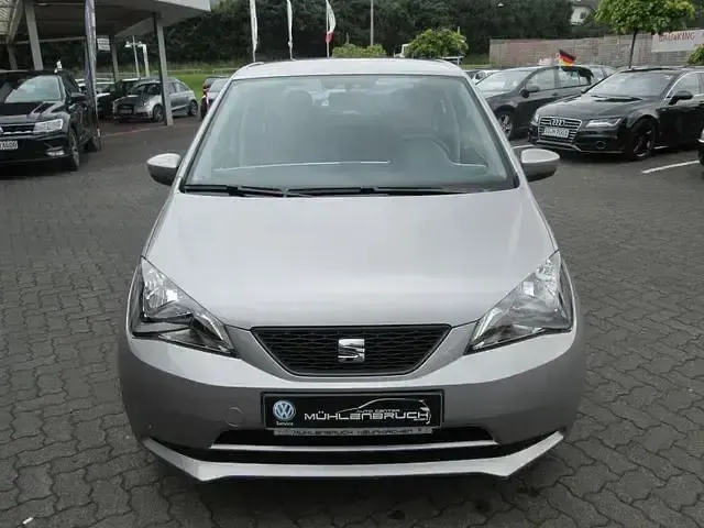 Gebraucht Seat Mii Chic 60 PS (44 kW) 2016 Silber Kleinwagen