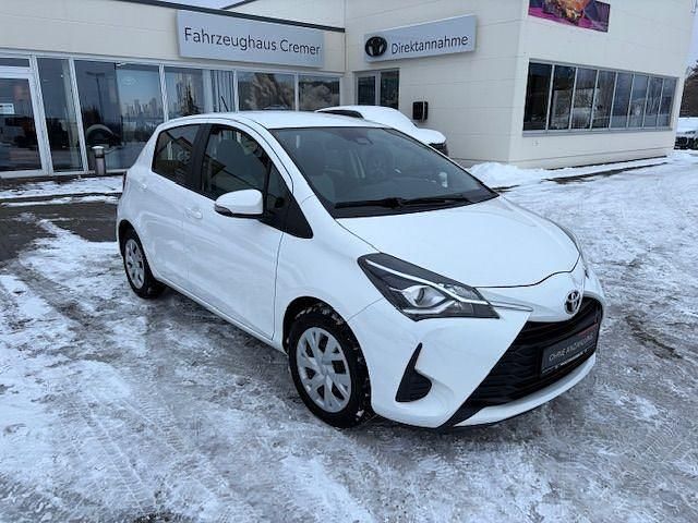 Gebraucht Toyota Yaris Comfort 72 PS (52 kW) 2019 Weiß Limousine