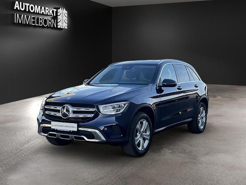 Gebraucht Mercedes GLC300e 320 PS (235 kW) 2020 Cavansitblau (metallic) SUV