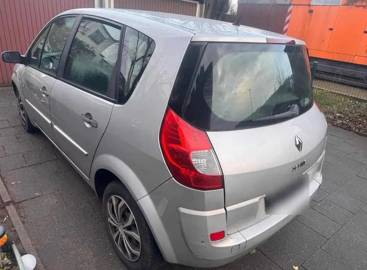 Gebraucht Renault Scenic E-Tech Avantage 131 PS (96 kW) 2007 Silber Van / Kleinbus