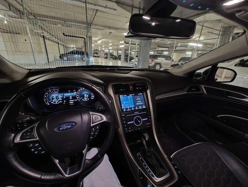 Używany Ford Mondeo Vignale 209 KM (153 kW) 2018 Sedan/Limuzyna