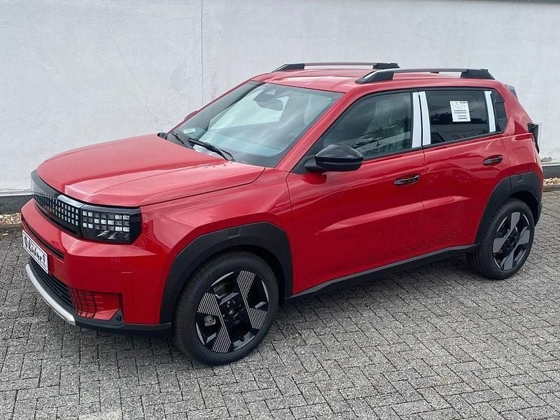 Passione rot Gebraucht 2025 Fiat Panda La Prima Kleinwagen | 24.880 € - Bild 1/4