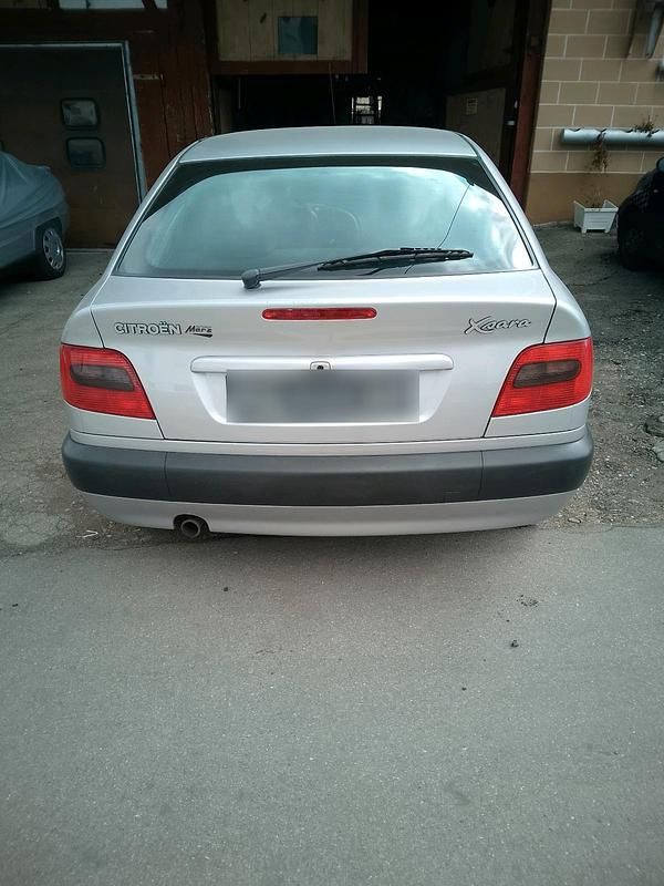 Gebraucht Citroën Xsara 90 PS (66 kW) 1997 Silber Coupé
