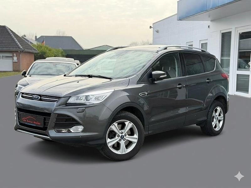 Gebraucht Ford Kuga Titanium 150 PS (110 kW) 2016 Grau SUV