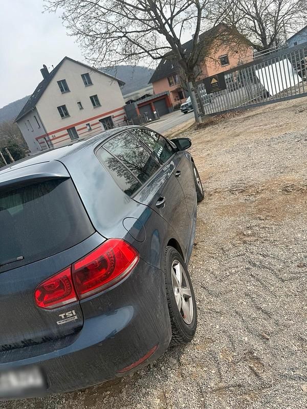 Gebraucht VW Golf VII 105 PS (77 kW) 2012 Schwarz Limousine