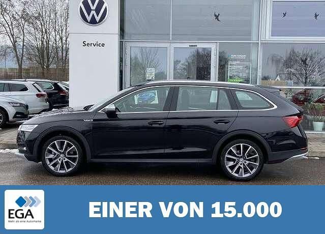 Schwarz metallic Gebraucht 2022 Skoda Octavia Scout Kombi | 34.110 € (Fairer Preis) - Bild 1/4
