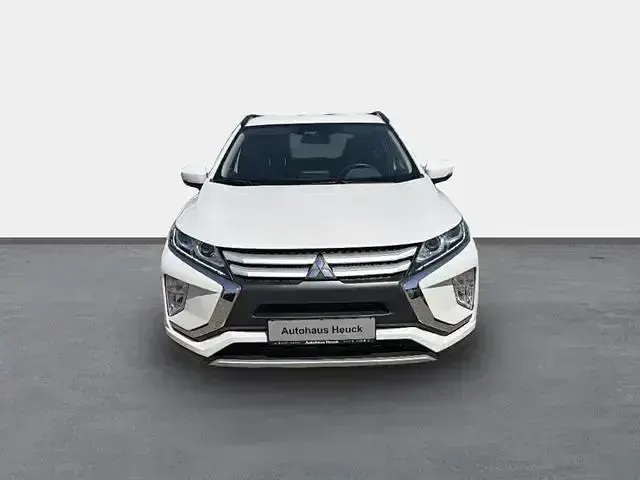 Gebraucht Mitsubishi Eclipse Cross Active 163 PS (119 kW) 2019 P) (weiss SUV