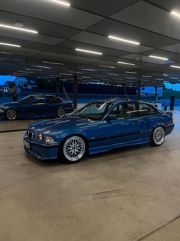 Blau Gebraucht 1997 BMW 323 M Sport Coupé | 10.000 € (Fairer Preis) - Bild 1/4