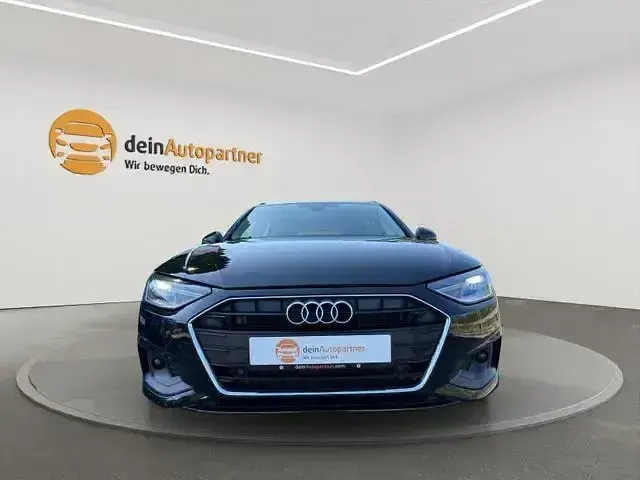 Gebraucht Audi A4 Ambiente 204 PS (150 kW) 2023 Brillantschwarz Kombi