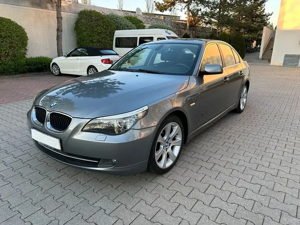 Używany BMW 520 Exclusive 170 KM (125 kW) 2008 Szary Sedan/Limuzyna