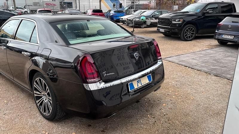 Gebraucht Lancia Thema 239 PS (175 kW) 2013 Colore esterno (luxury brown) Limousine