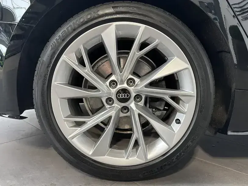 Gebraucht Audi A5 S-Line 204 PS (150 kW) 2023 Brillantschwarz Coupé