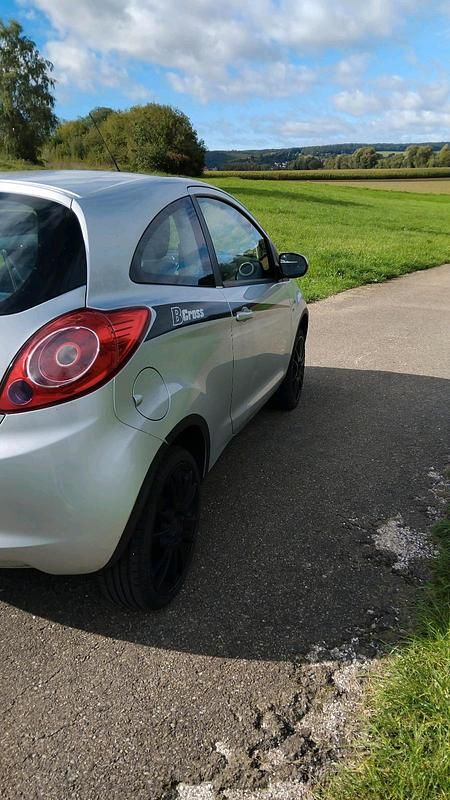 Gebraucht Ford Ka 60 PS (44 kW) 2012 Silber Kleinwagen