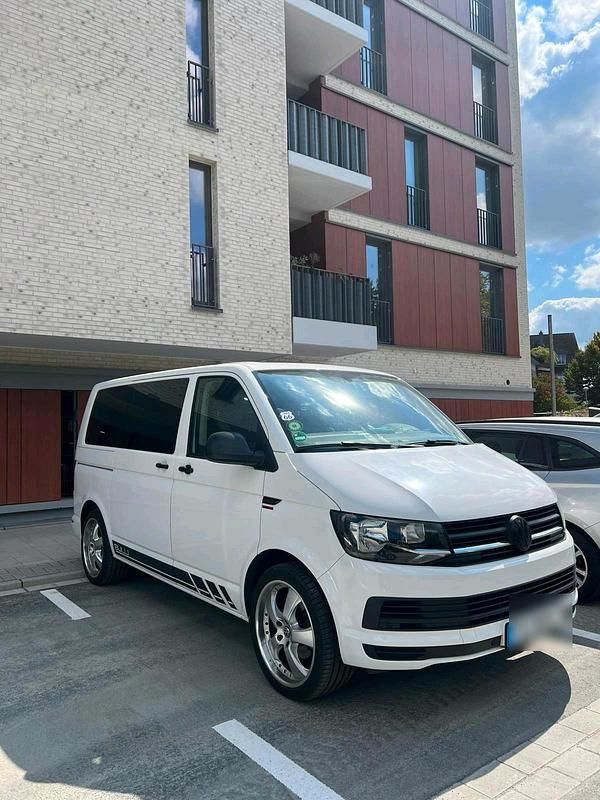 Weiß Gebraucht 2016 VW T6 Van | 28.750 € (Teuer) - Bild 1/4