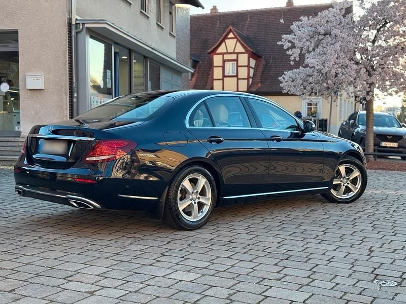 Gebraucht Mercedes 220 194 PS (142 kW) 2016 Blau Limousine