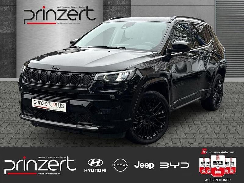 Gebraucht Jeep Compass Altitude 150 PS (110 kW) 2022 Solid black SUV