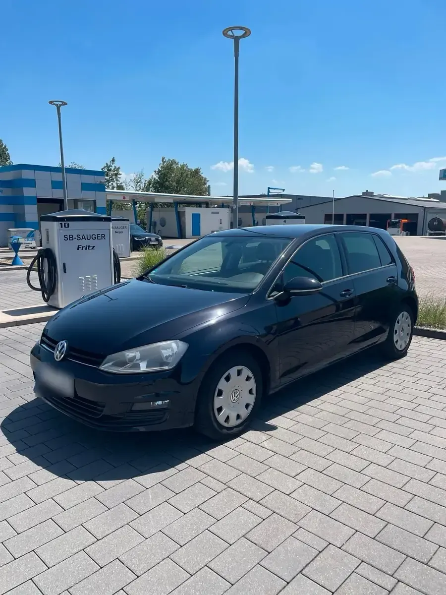 Gebraucht VW Golf VII 86 PS (63 kW) 2013 Schwarz Kleinwagen