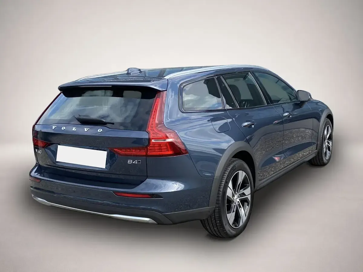 Gebraucht Volvo V60 CC Plus 197 PS (144 kW) 2023 Blau Kombi