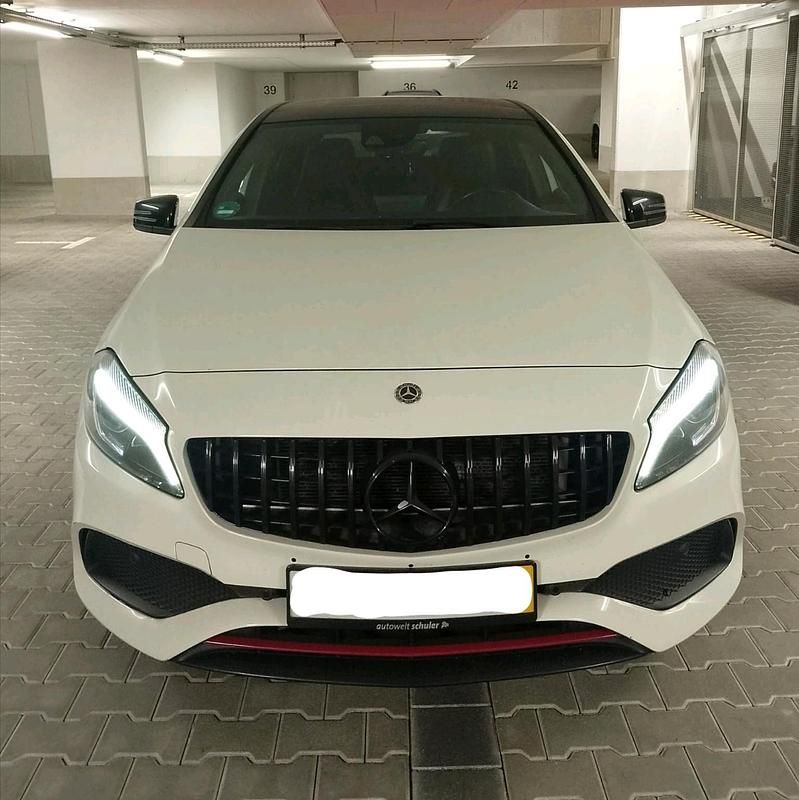 Gebraucht Mercedes A250 218 PS (160 kW) 2017 Weiß Limousine