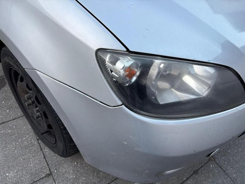 Gebraucht Mazda 2 68 PS (50 kW) 2004 Grau Kleinwagen