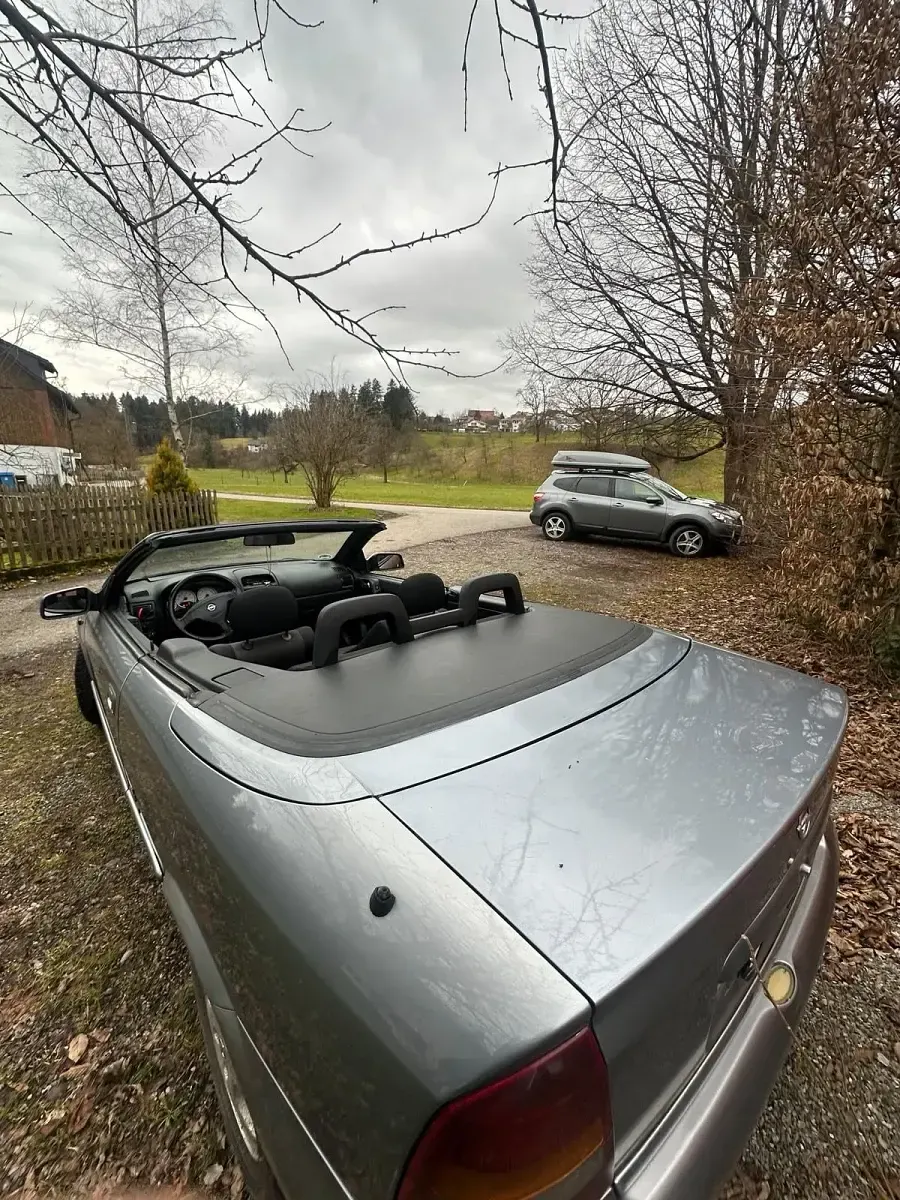 Gebraucht Opel Astra 103 PS (75 kW) 2004 Silber Cabrio