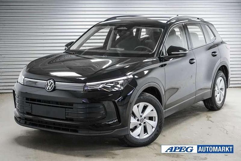 Neu VW Tiguan Basis 131 PS (96 kW) 2026 Grenadillschwarz SUV