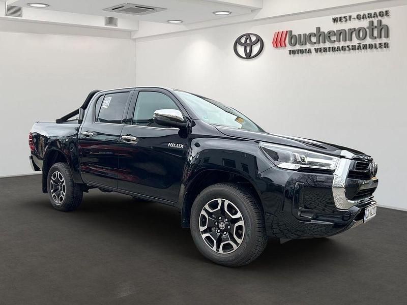 Neu Toyota HiLux Executive 204 PS (150 kW) 2025 Attitude black mc. Pickup