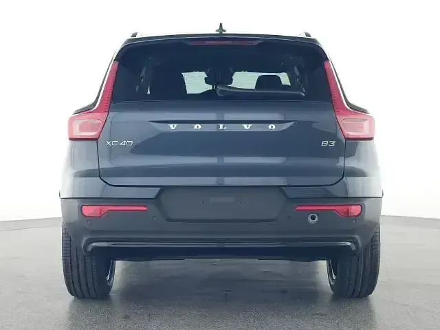Gebraucht Volvo XC40 Plus 163 PS (119 kW) 2025 Denimblue SUV